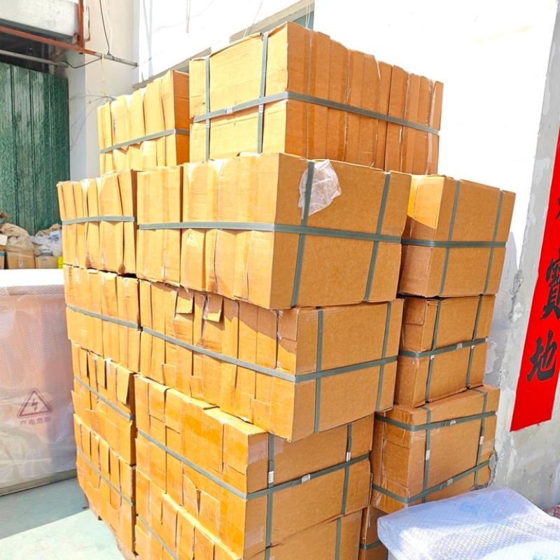 Se ha enviado con éxito el primer lote de pedidos de cajas de contadores de electricidad de nuevos clientes en el Reino Unido.